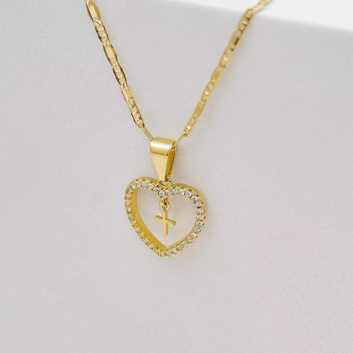 Dije Corazon Circonias + Cruz Mini