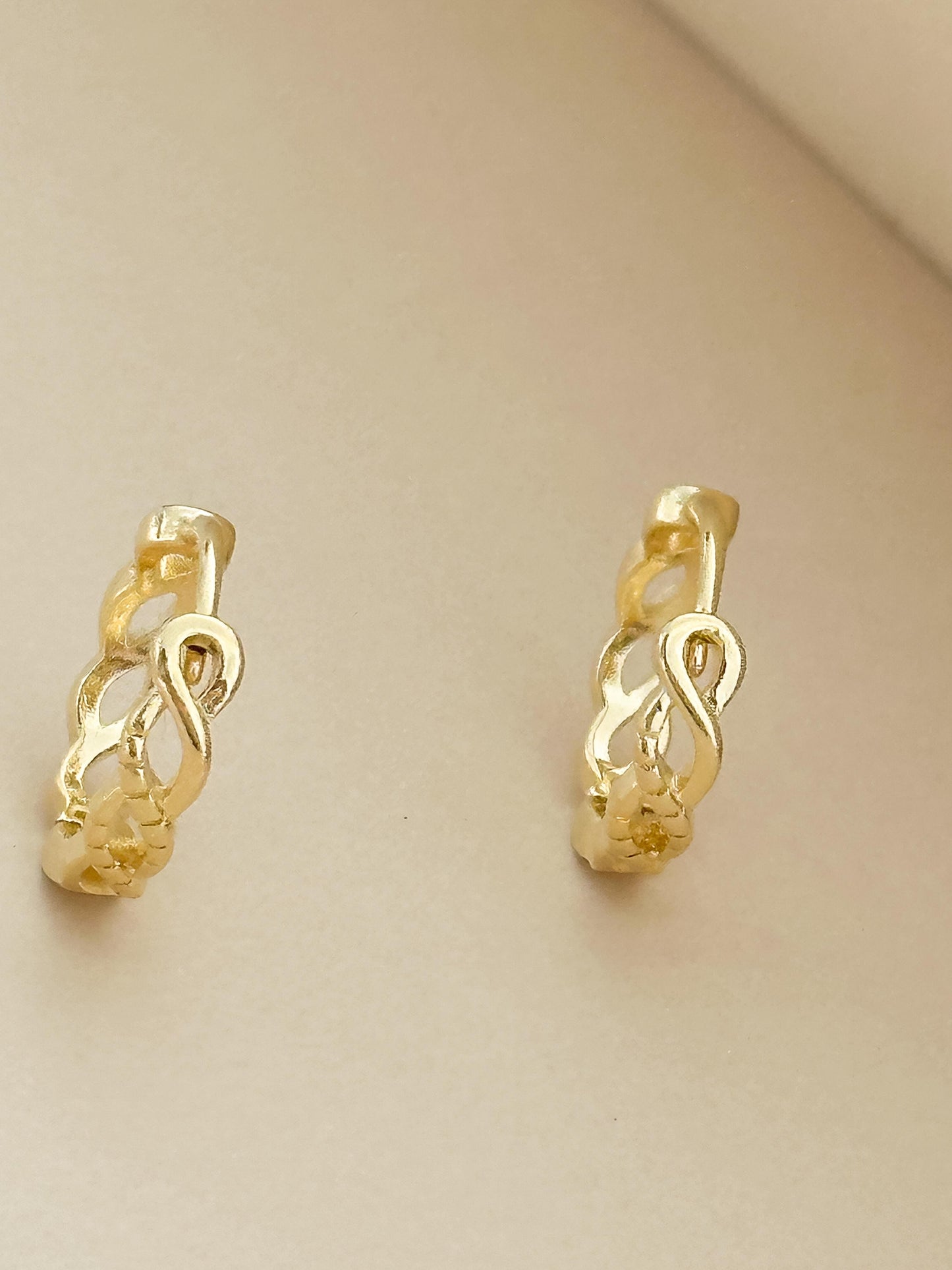 Arete Cubana Trenzada