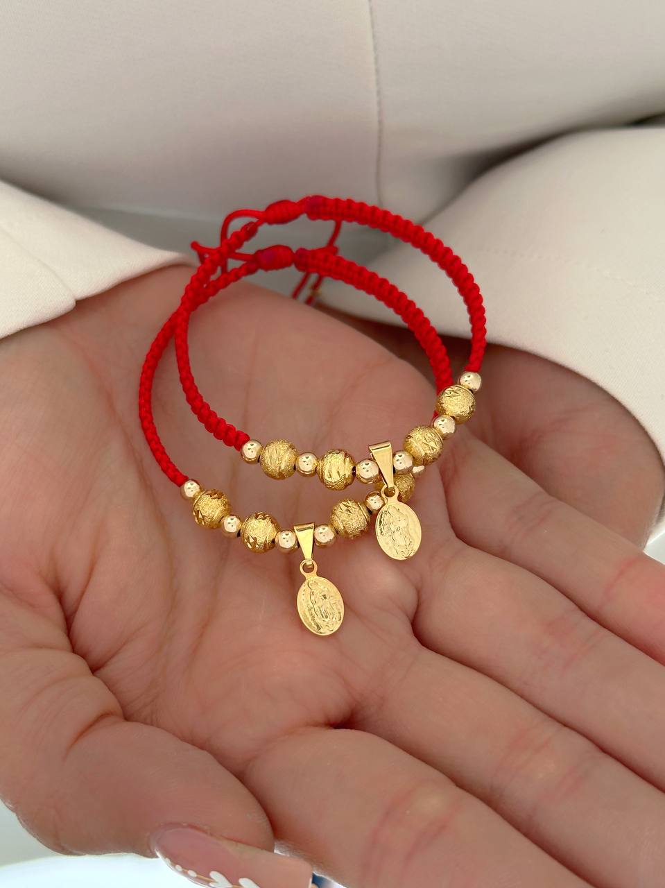 Manillas de protección virgencita de Guadalupe, balines diamantados 6mm liso 4mm