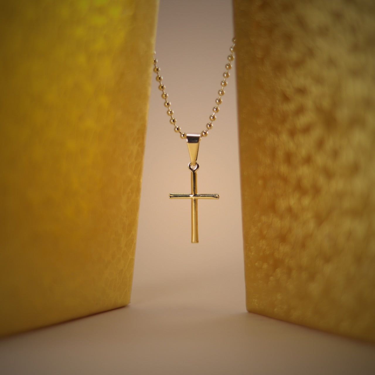 Dije Cruz Tubular Delg