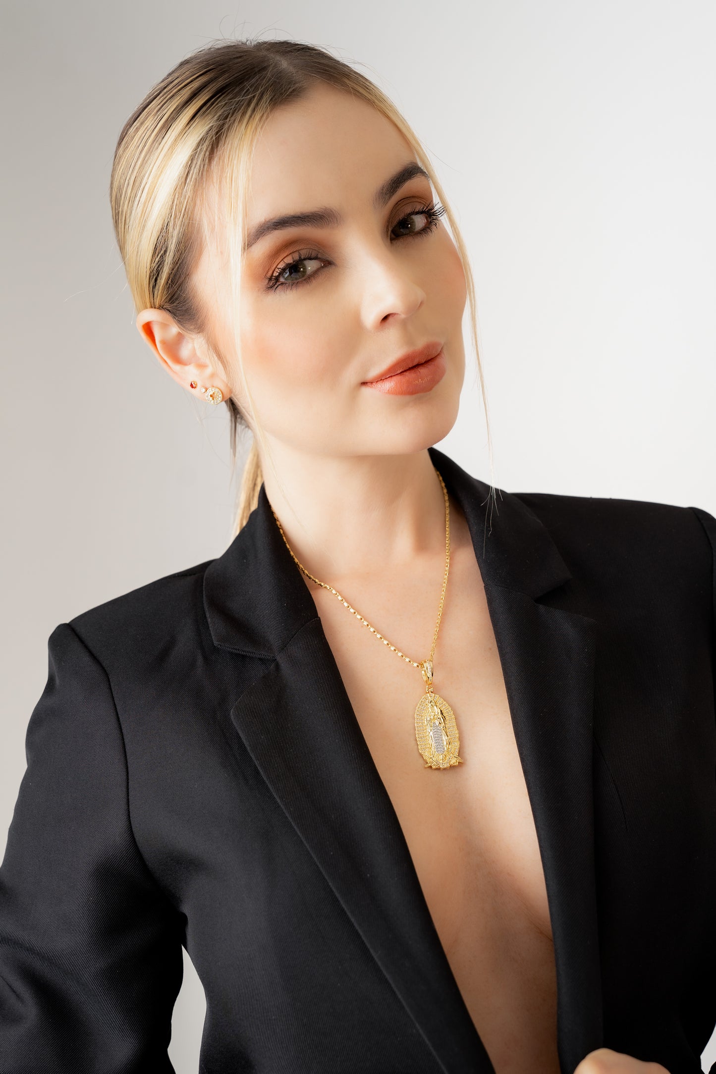 Dije Nuestra Señora de Guadalupe Circonias