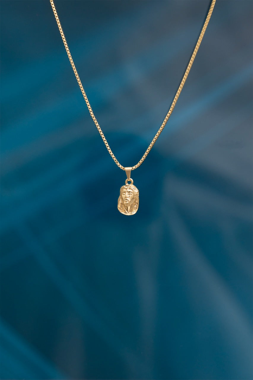 Dije Rostro Mediano Tallado