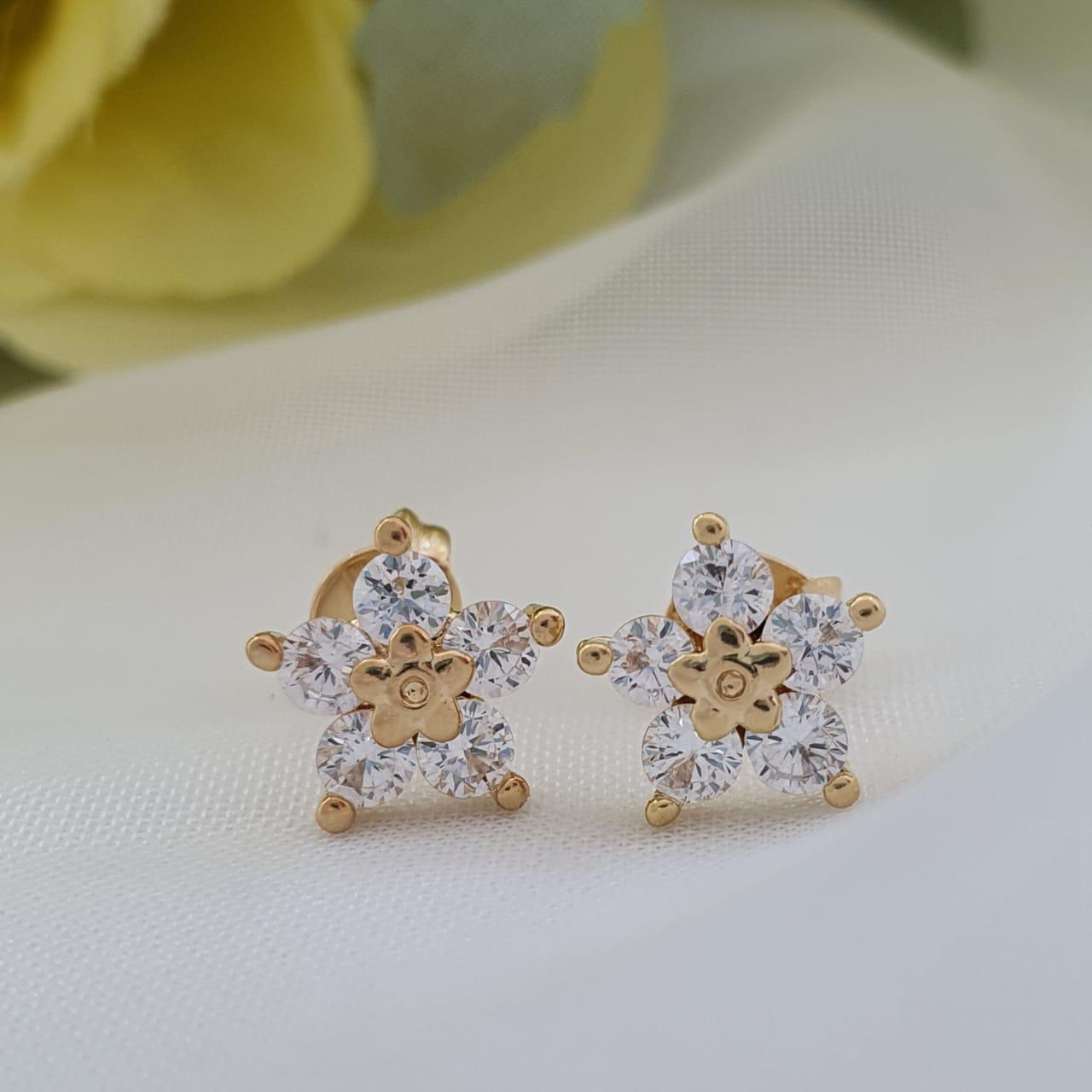 Arete Flor 5 circonias