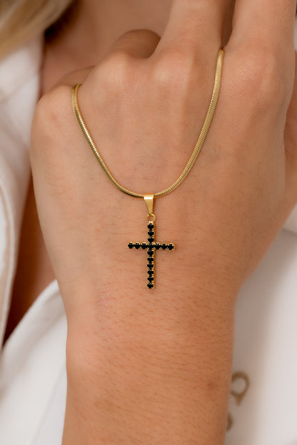 Dije Cruz Circonias Mediana Negra