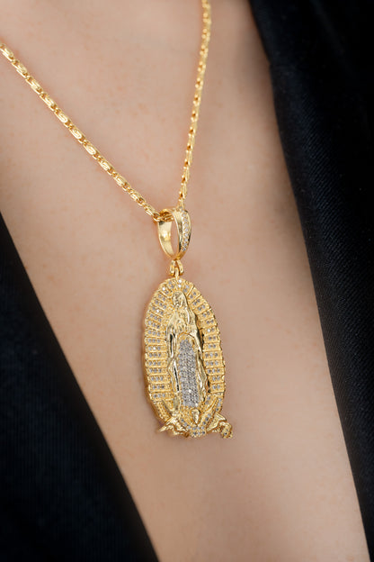 Dije Nuestra Señora de Guadalupe Circonias