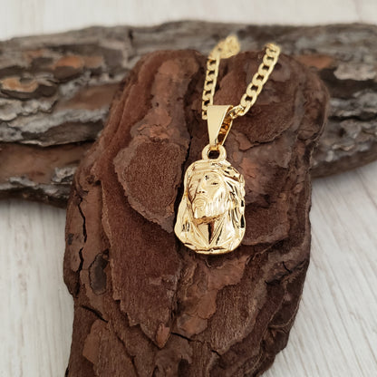 Dije Rostro Mediano Tallado