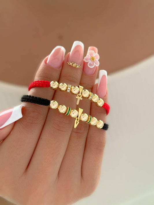 Manillas 6mm balín liso, rondell 5mm con inicial mini